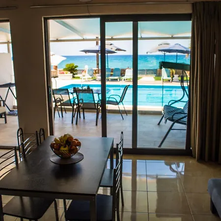 Fanis Seafront Apartments Agios Gordios  Exterior foto