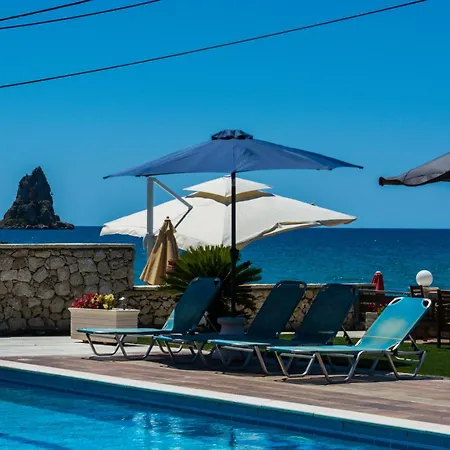 Fanis Seafront Apartments Agios Gordios  Exterior foto
