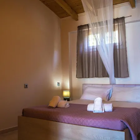 Fanis Seafront Apartments Agios Gordios  Exterior foto