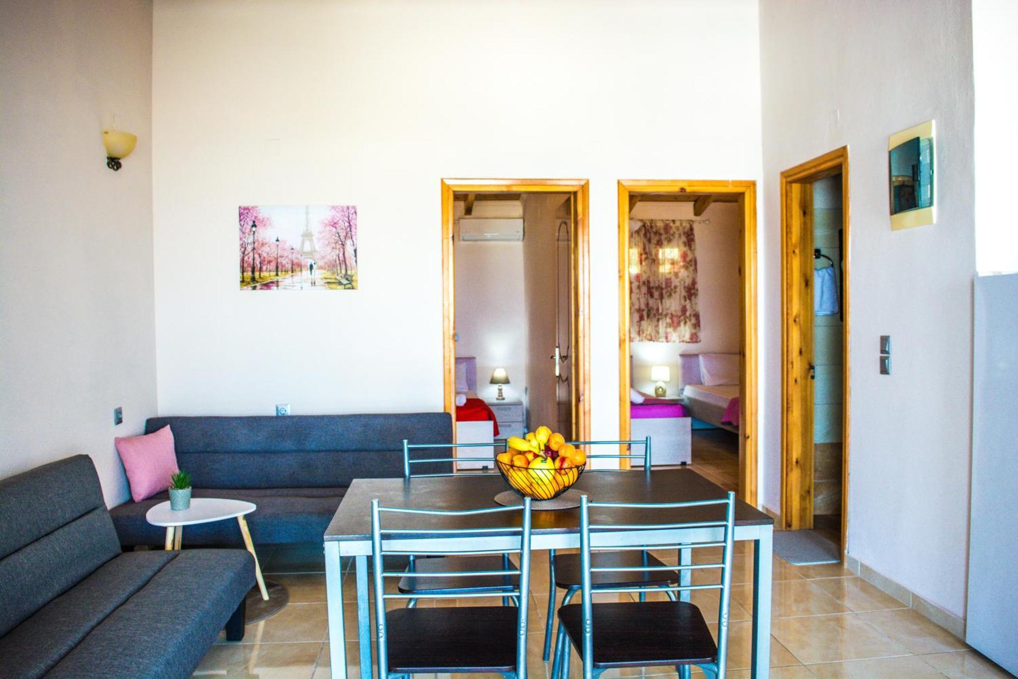 Fanis Seafront Apartment *